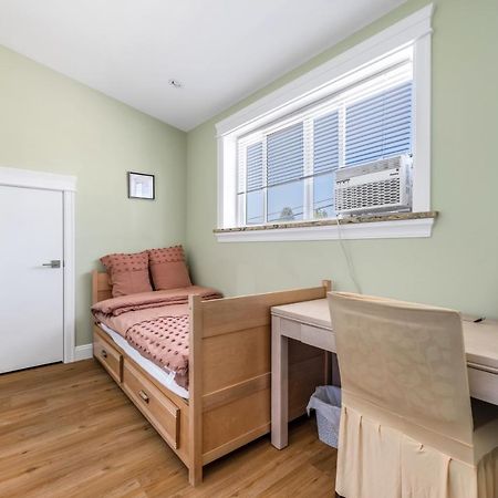 Three Bedrooms Brand New Laneway House Near Public Transit Vancouver Eksteriør billede